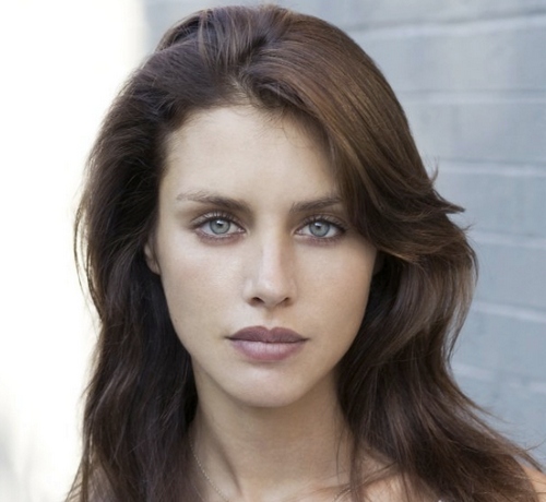 Hannah Ware In Boss Cynthia Mcwilliams Per La Cbs Rachel Fox In Vince