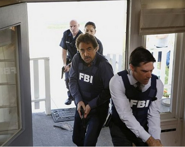 Criminal Minds 9x01 4